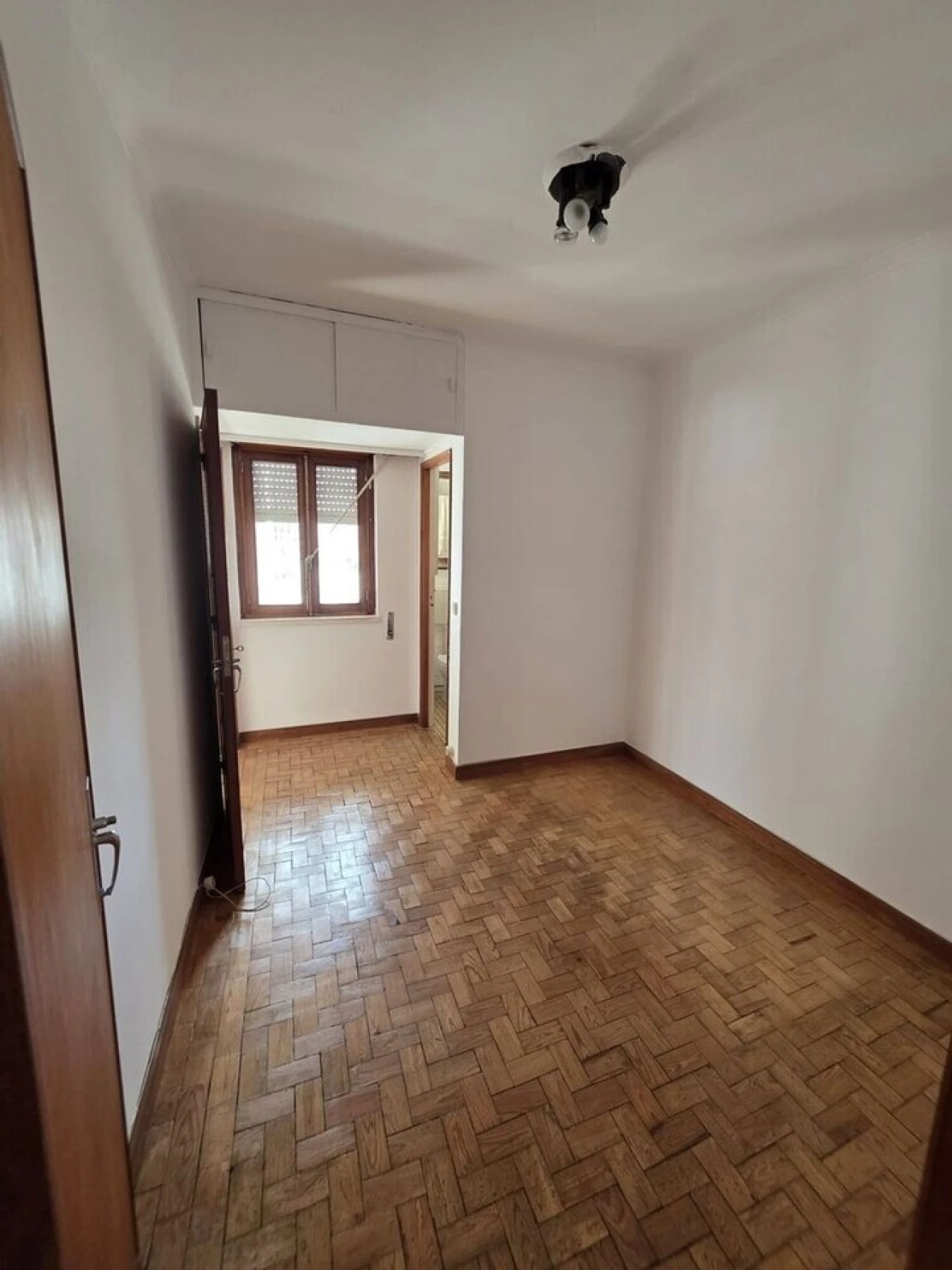 Apartamento T4 para Venda em Santo Antonio dos Olivais Foto 9