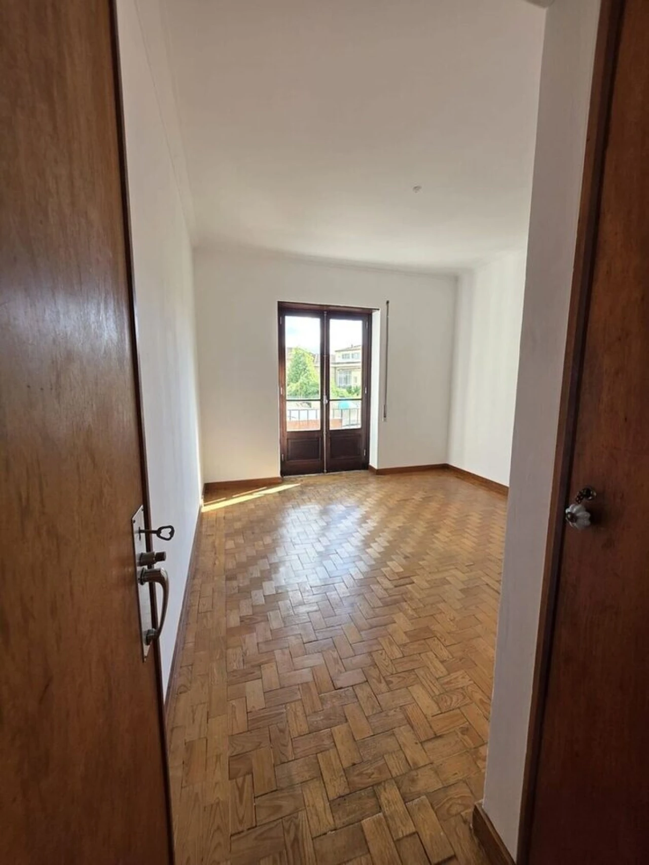 Apartamento T4 para Venda em Santo Antonio dos Olivais Foto 10