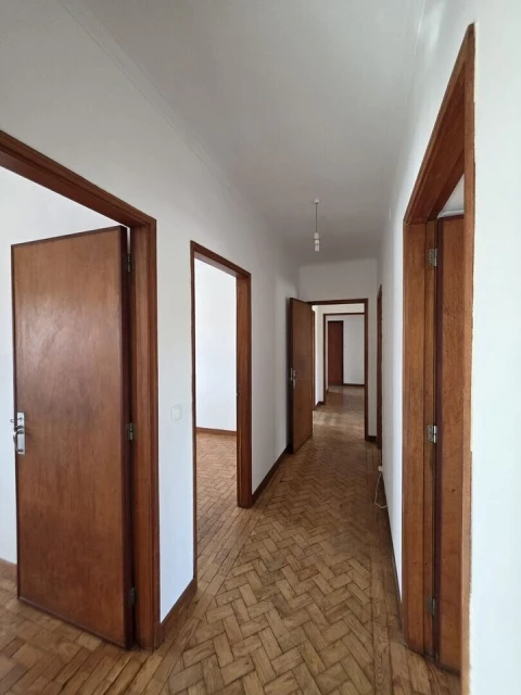 Apartamento T4 para Venda em Santo Antonio dos Olivais