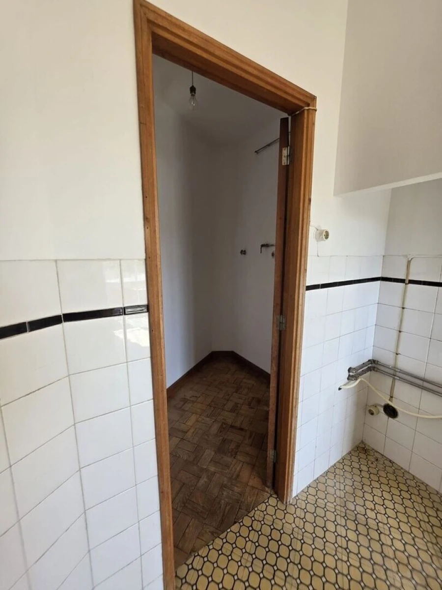 Apartamento T4 para Venda em Santo Antonio dos Olivais Foto 15