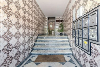 Apartamento T2 para Venda em Agualva e Mira-Sintra