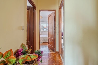 Apartamento T2 para Venda em Agualva e Mira-Sintra