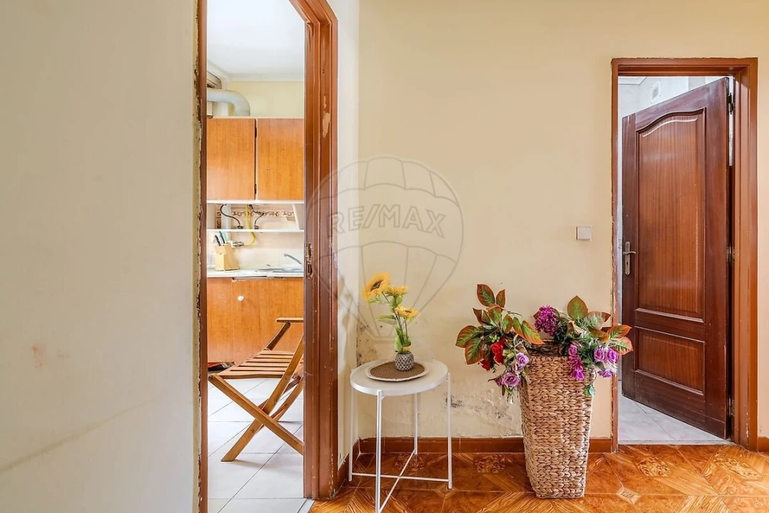 Apartamento T2 para Venda em Agualva e Mira-Sintra Foto 15
