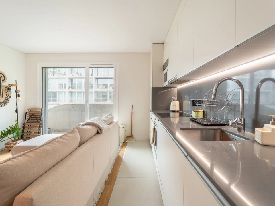 Apartamento T1 para Venda em Lordelo do Ouro e Massarelos Foto 15