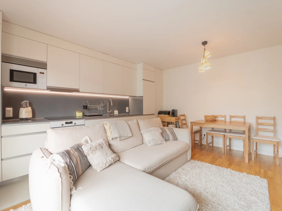 Apartamento T1 para Venda em Lordelo do Ouro e Massarelos Foto 16