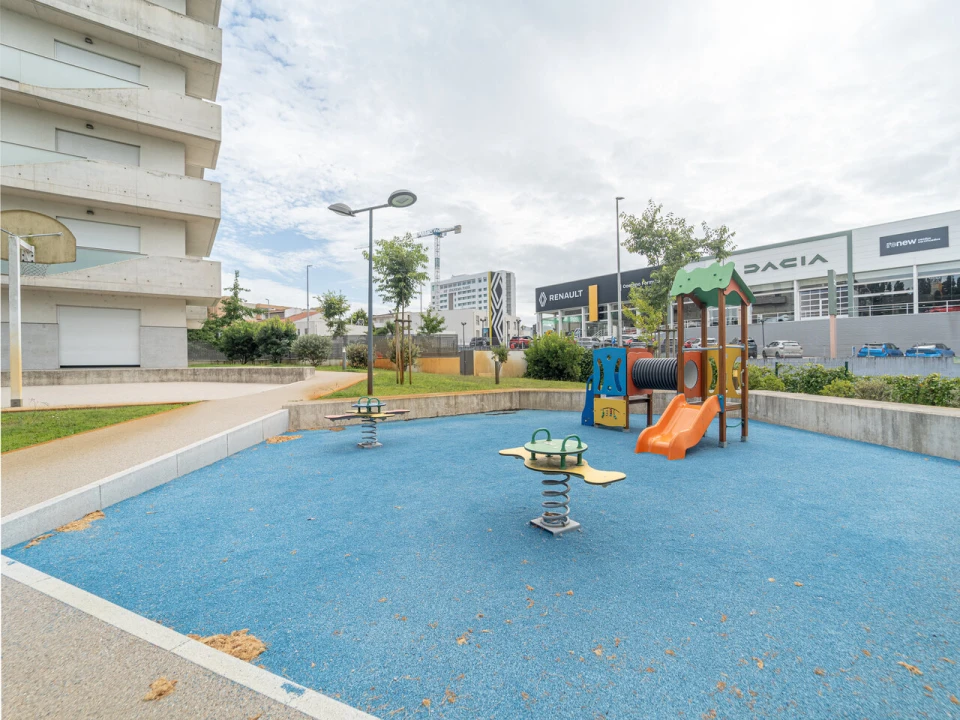 Apartamento T1 para Venda em Lordelo do Ouro e Massarelos Foto 27