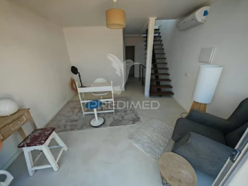 Moradia T1 para Venda em Ferragudo