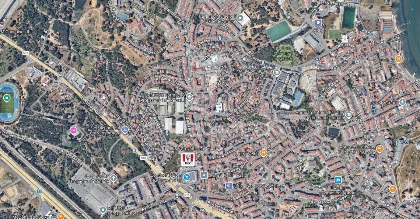 Apartamento T4 para Venda em Amora Foto 13