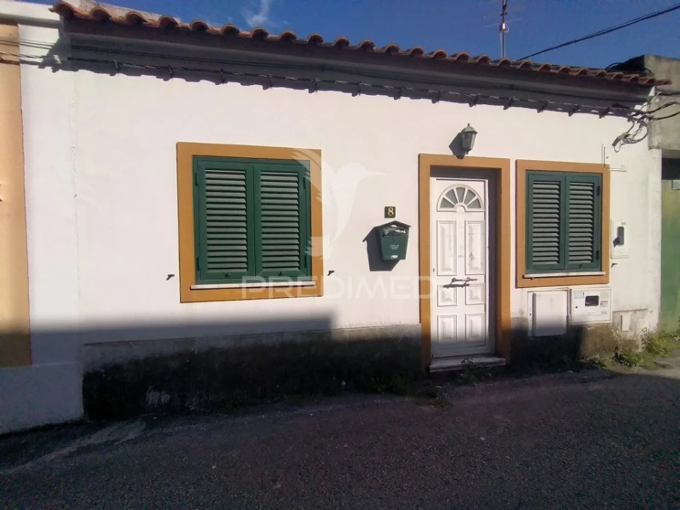 Moradia T1 para Venda em Seixal, Arrentela e Aldeia de Paio Pires Foto 1