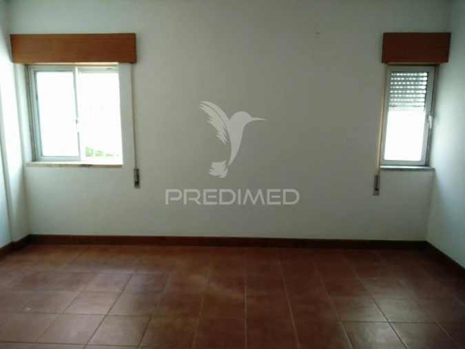 Apartamento T1 para Venda em Carregado e Cadafais Foto 13