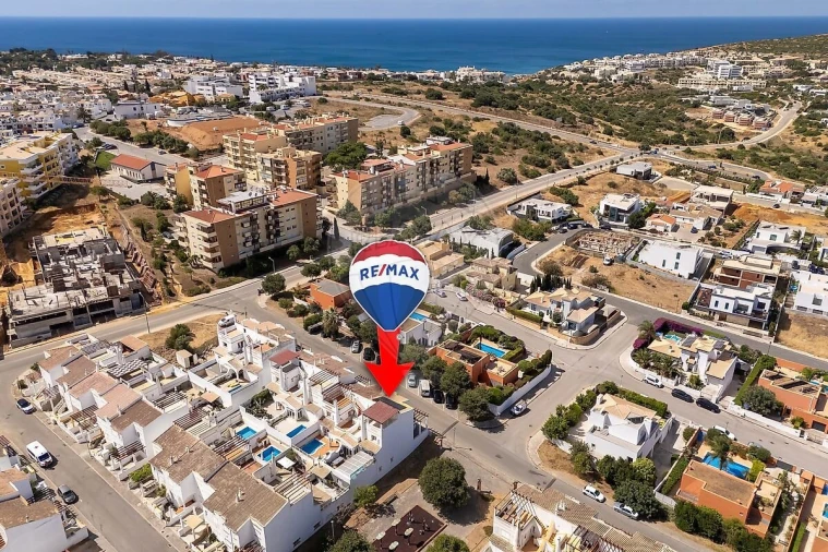 Moradia T3 para Venda em Lagos (São Sebastião e Santa Maria) Foto 49
