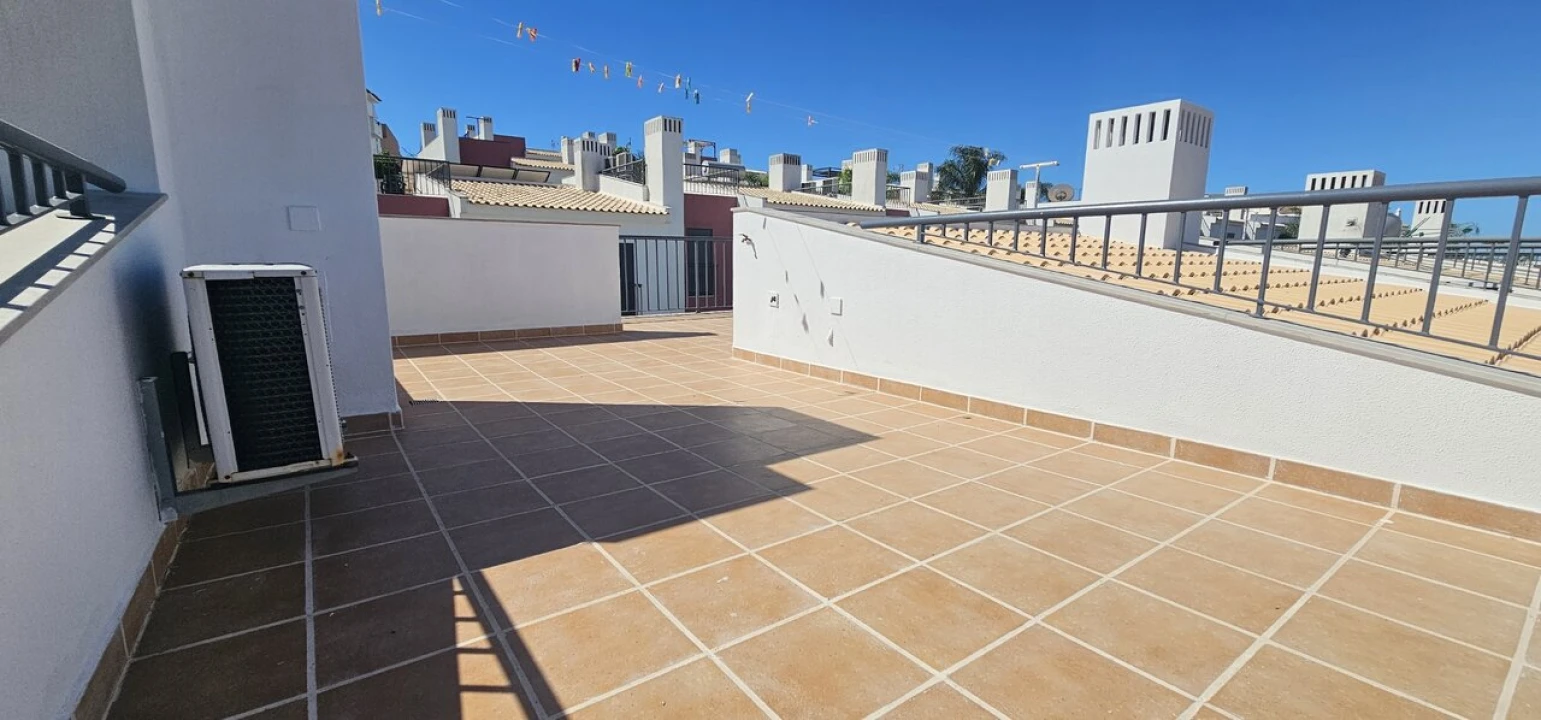 Moradia T2 para Venda em Guia Foto 30