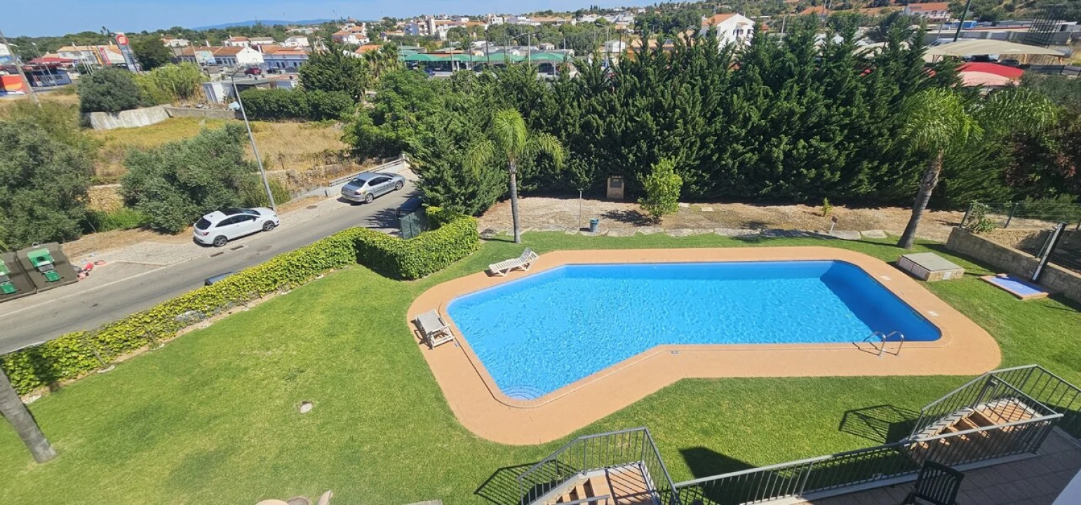 Moradia T2 para Venda em Guia Foto 1