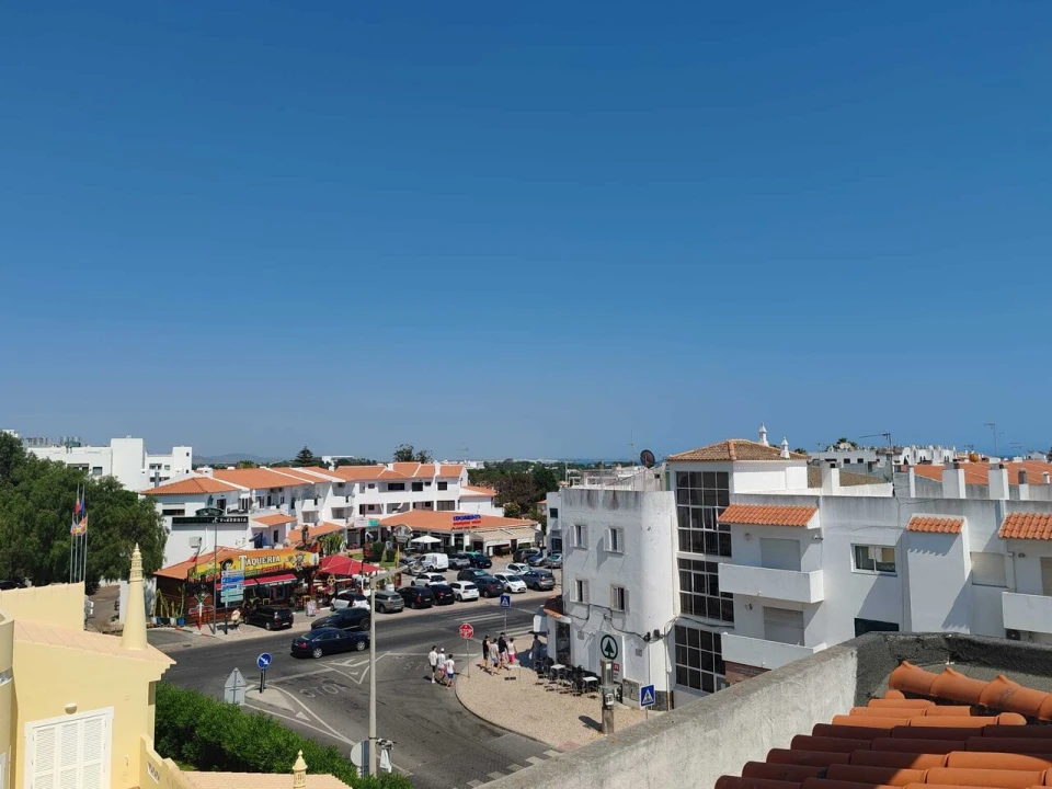 Apartamento T0 para Venda em Albufeira e Olhos de Água Foto 5