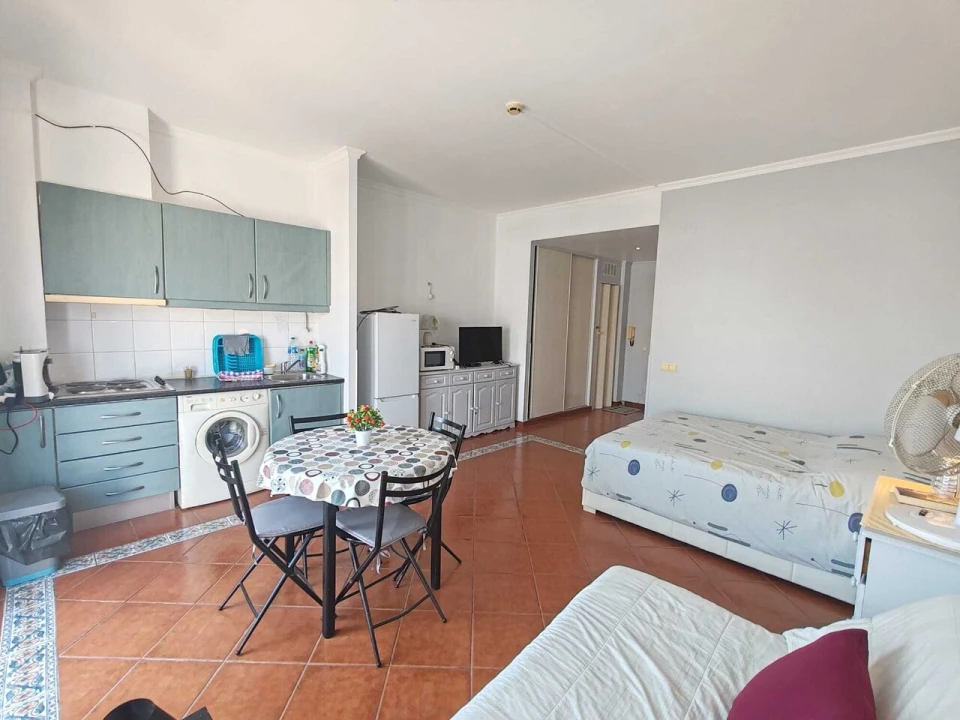 Apartamento T0 para Venda em Albufeira e Olhos de Água Foto 2