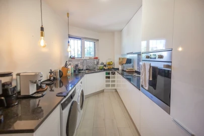 Apartamento T3 para Venda em Albufeira e Olhos de Água