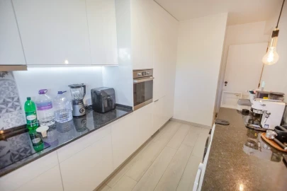 Apartamento T3 para Venda em Albufeira e Olhos de Água