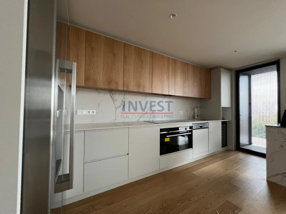 Apartamento T3 para Venda em Santa Marinha e São Pedro da Afurada Foto 1