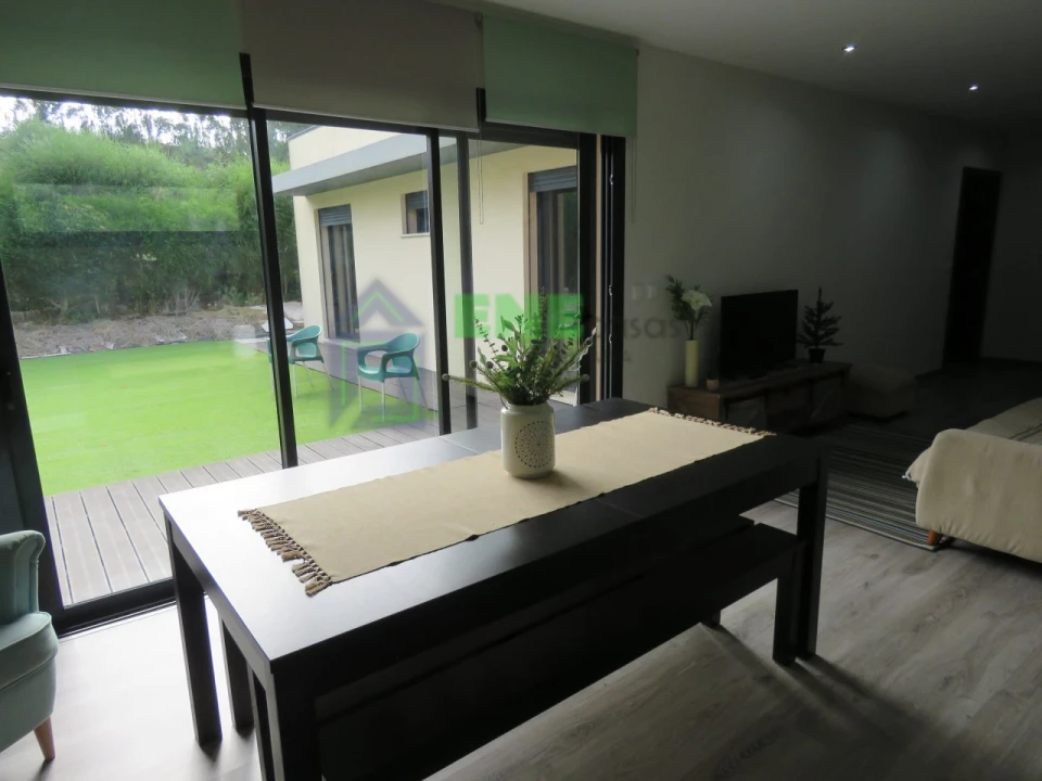 Moradia T2 para Venda em Dois Portos e Runa Foto 15