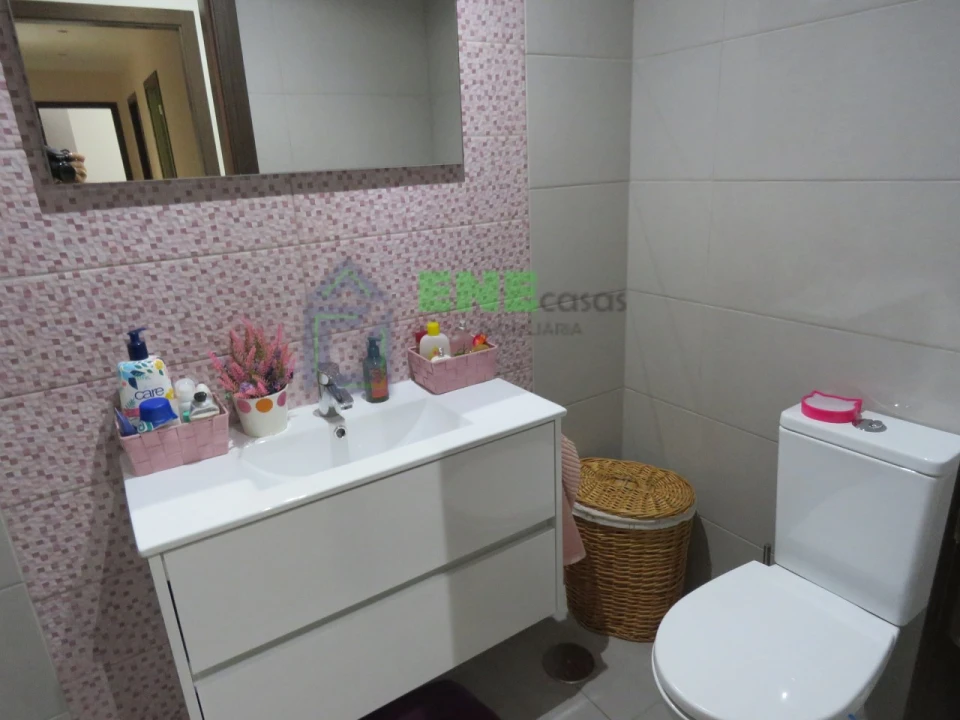 Moradia T2 para Venda em Dois Portos e Runa Foto 18