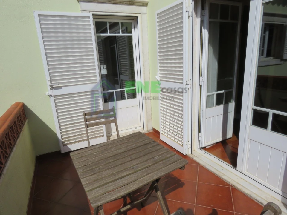 Moradia T4 para Venda em Carvoeira Foto 27