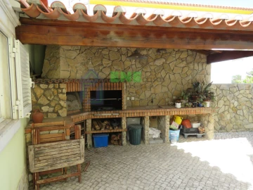 Moradia T4 para Venda em Carvoeira