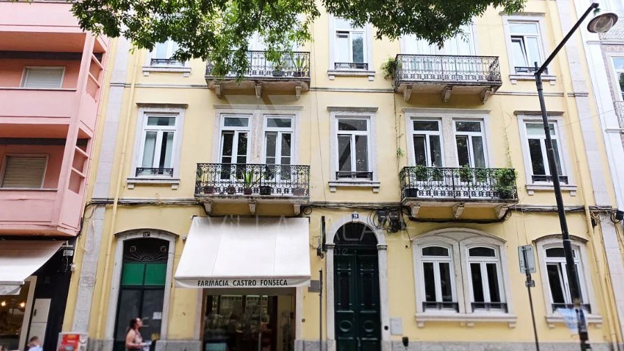 Loja para Arrendamento em Campo de Ourique