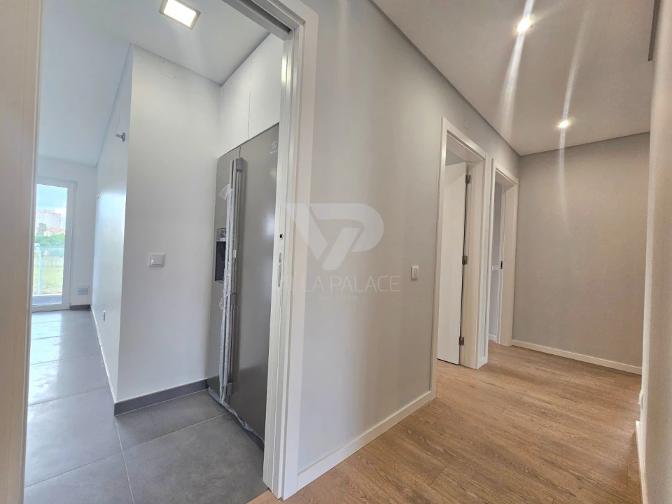Apartamento T3 para Arrendamento em Carcavelos e Parede Foto 11