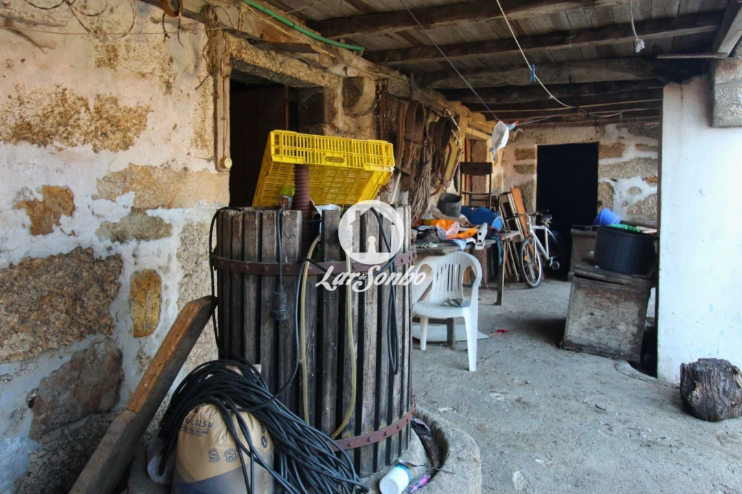 Quinta T3 para Venda em Airo Foto 22