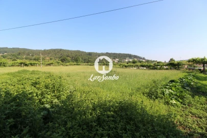 Quinta T3 para Venda em Airo