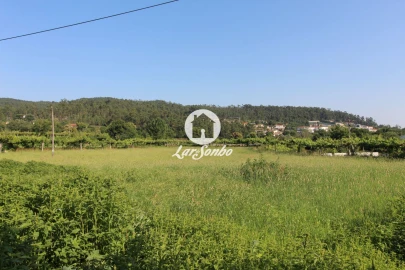Quinta T3 para Venda em Airo