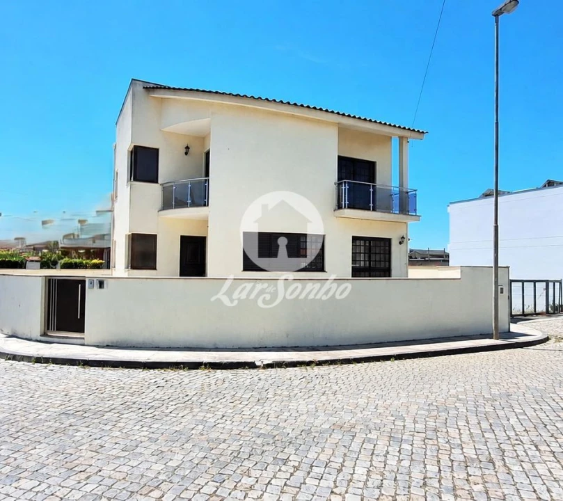 Moradia T3 para Venda em Aguçadoura e Navais Foto 1