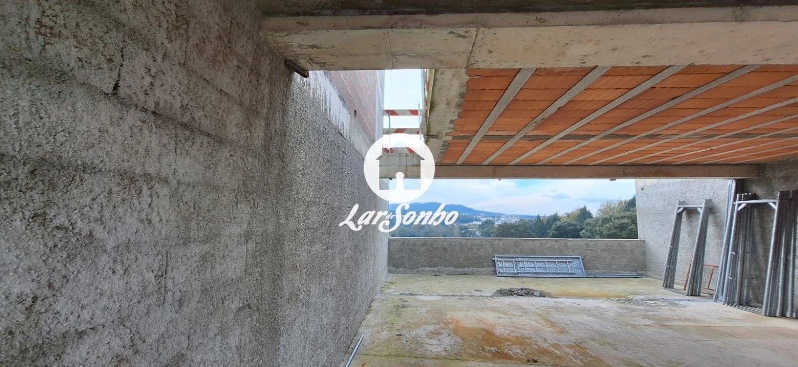 Apartamento T2 para Venda em Arcozelo Foto 10