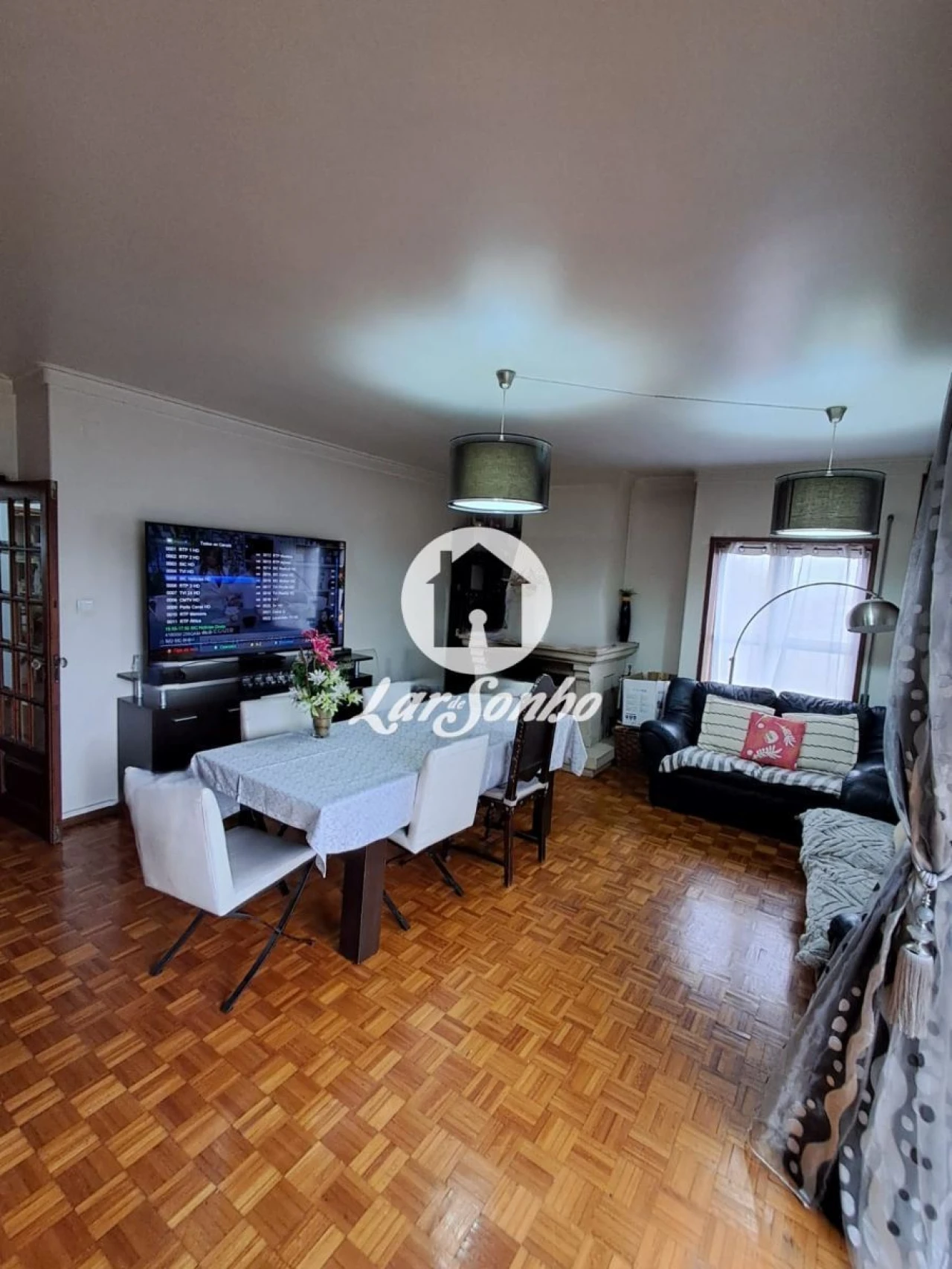 Apartamento T4 para Venda em Barcelos, V.Boa, V.Frescainha Foto 1