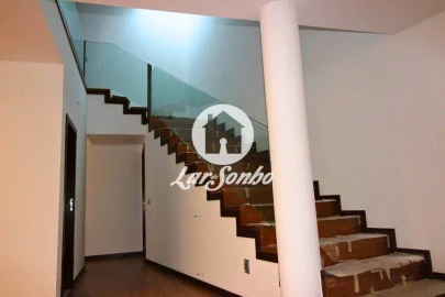 Moradia T4 para Venda em Abade de Neiva