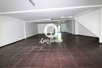 Moradia T4 para Venda em Abade de Neiva
