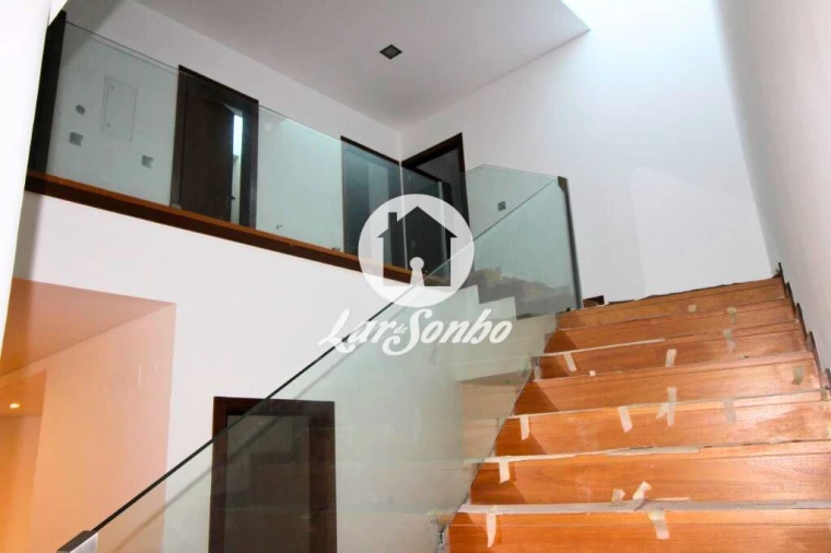 Moradia T4 para Venda em Abade de Neiva Foto 2