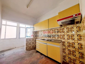 Apartamento T1 para Venda em Baixa da Banheira e Vale da Amoreira