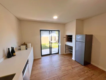 Moradia T4 para Venda em Barcelos, V.Boa, V.Frescainha