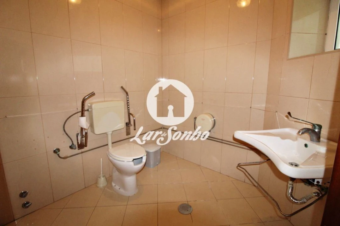 Negócio para Venda em Milhazes, Vilar de Figos e Faria Foto 13