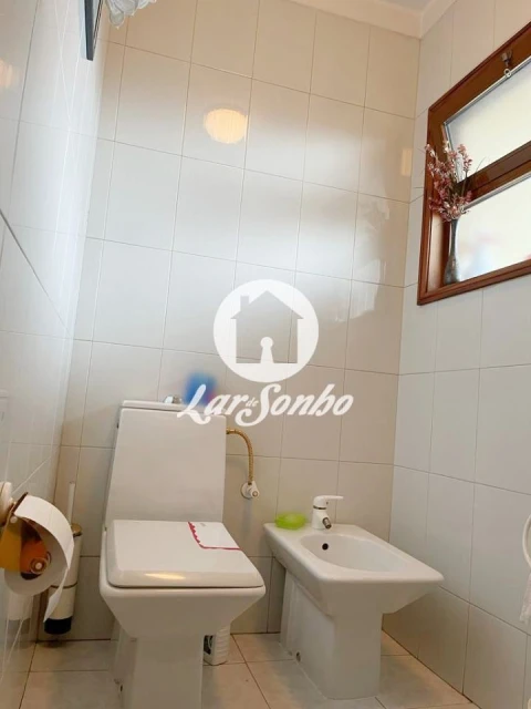 Moradia T4 para Venda em Arcozelo