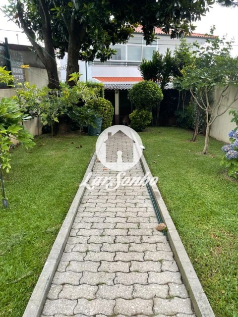 Moradia T4 para Venda em Arcozelo