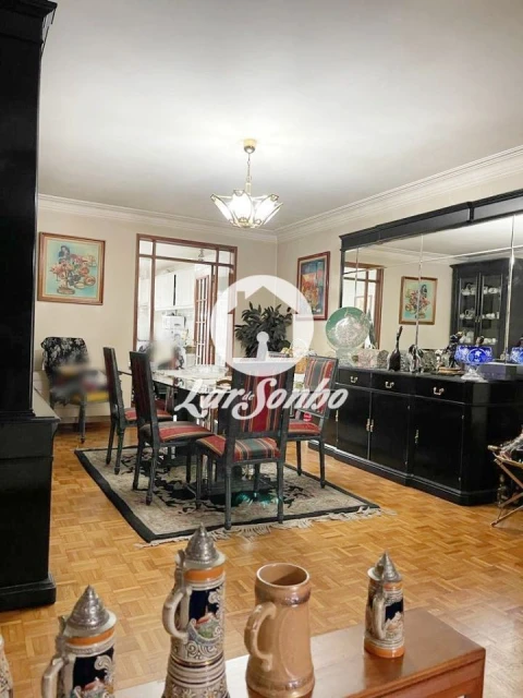 Moradia T4 para Venda em Arcozelo