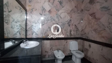 Armazém para Venda em Lemenhe, Mouquim e Jesufrei