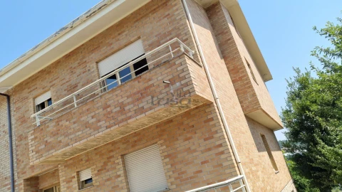 Moradia T3 para Venda em Campo e Sobrado
