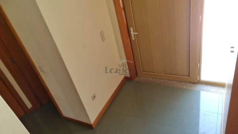 Moradia T3 para Venda em Campo e Sobrado