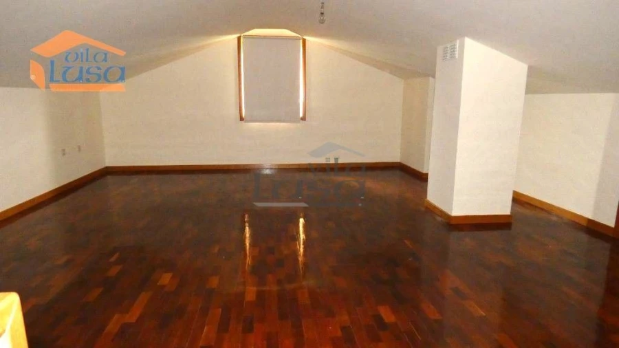 Moradia T3 para Venda em Campo e Sobrado Foto 20