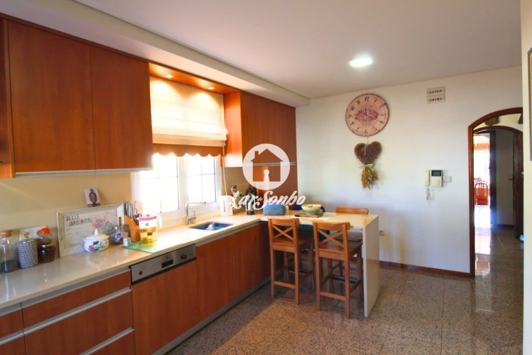 Moradia T4 para Venda em Aver-O-Mar, Amorim e Terroso Foto 4