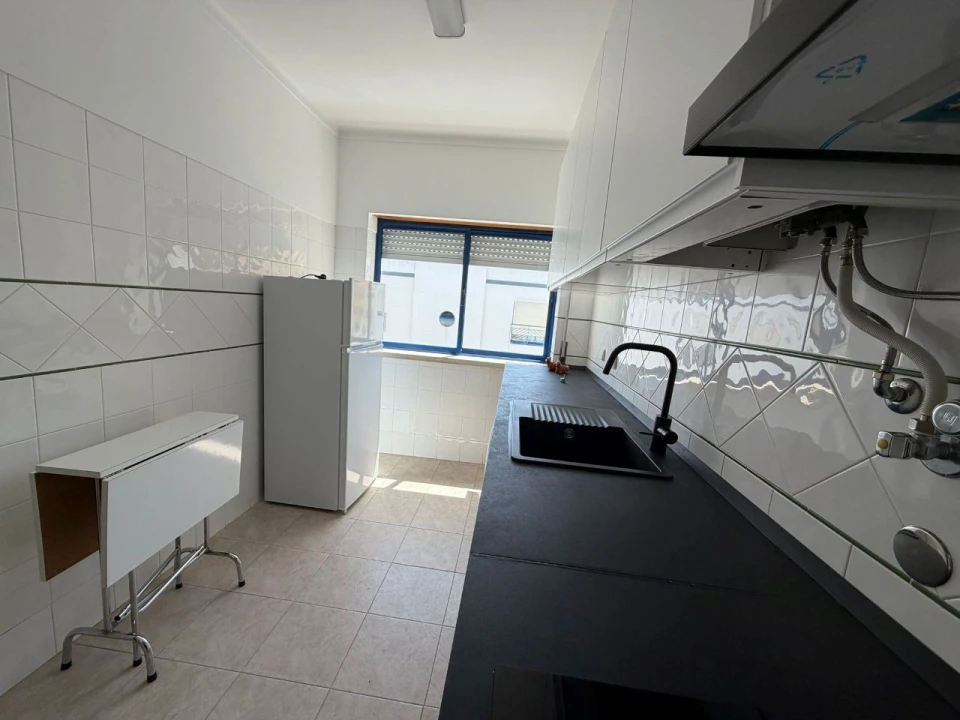 Apartamento T2 para Arrendamento em Ericeira Foto 7