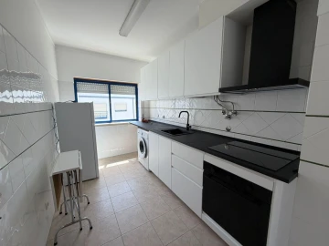 Apartamento T2 para Arrendamento em Ericeira